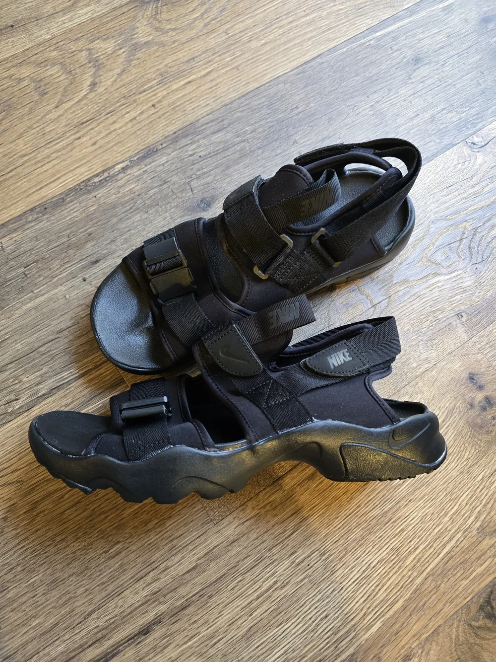 Nike Canyon Sandal Mens Black Adjustable Strap